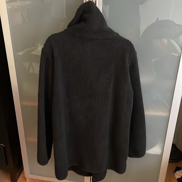 H&M soft fuzzy winter jacket with asymmetrical zip - Picture 5 of 5